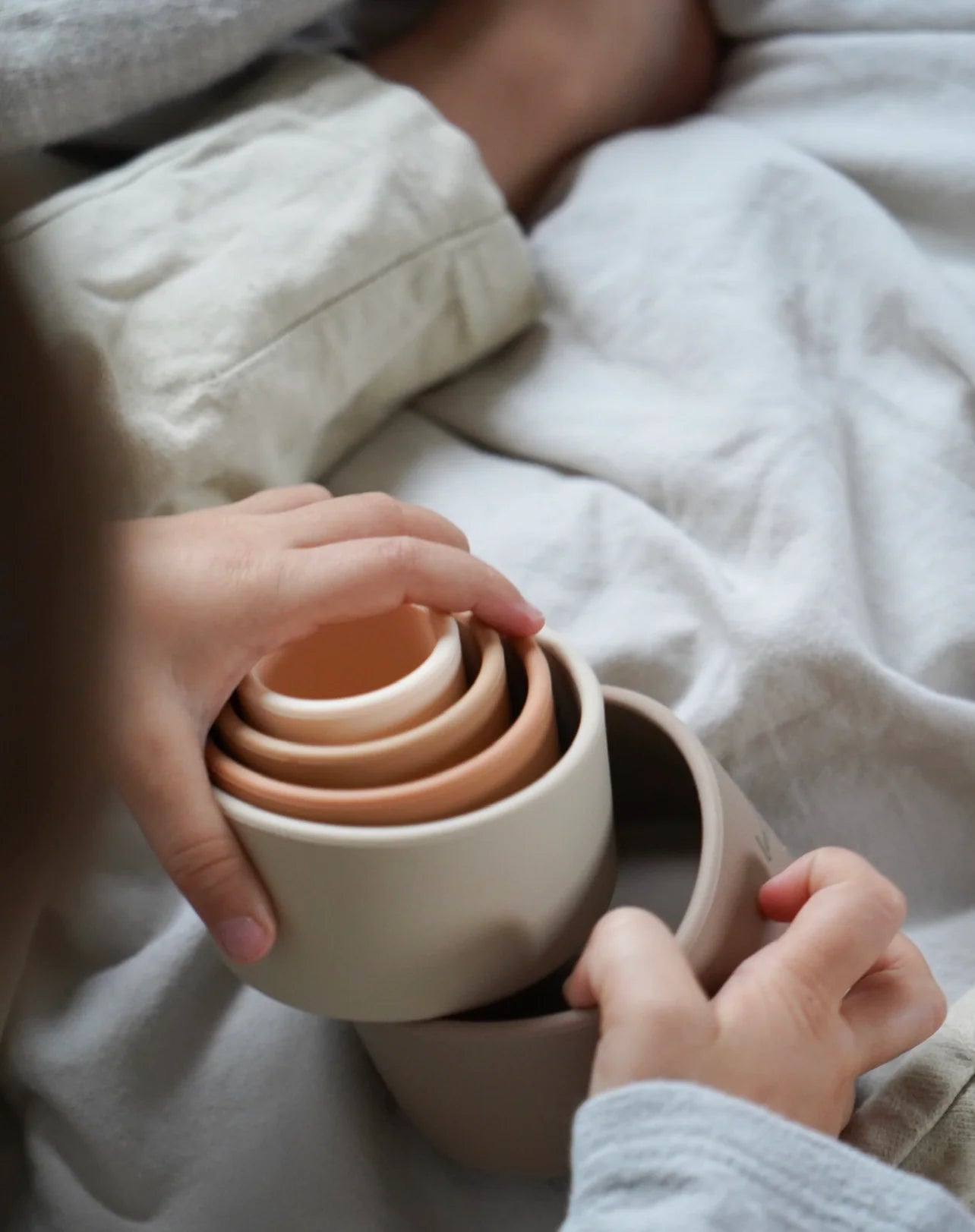 Cup Stacker, Beige, Silicone, leo et lea, Montessori