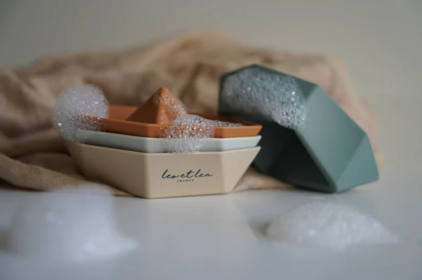 Leo et lea - Jouet de bain bateau naturel