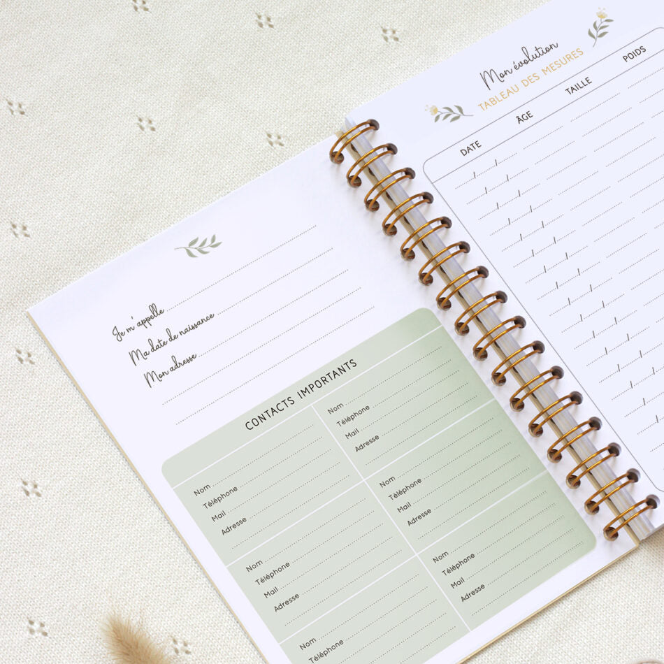 ZÜ Design - Carnet de suivi de bébé - 6 mois