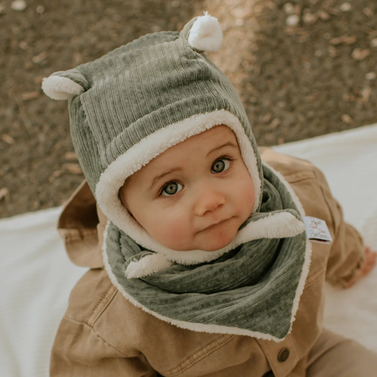 Bonnet velours camel